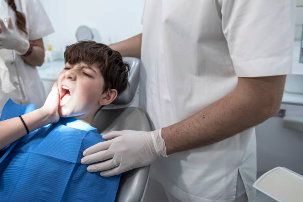 Best Emergency Gum Treatment in Mccook, NE